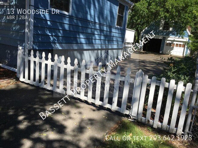 Building Photo - 13 Woodside Dr