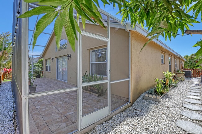 Foto del edificio - 6817 Barnwell Dr