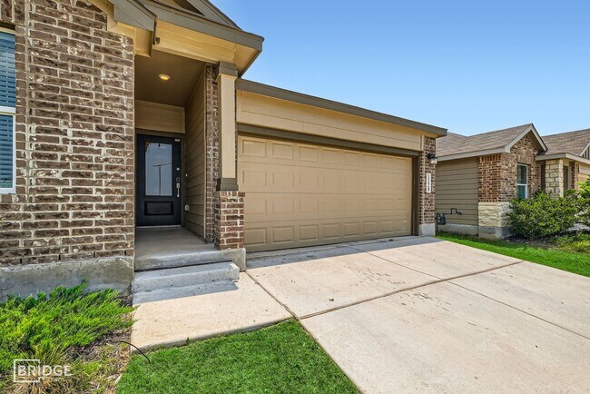 Foto del edificio - 1228 Treehouse Ln