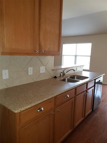 Building Photo - 10605 Pumice Dr