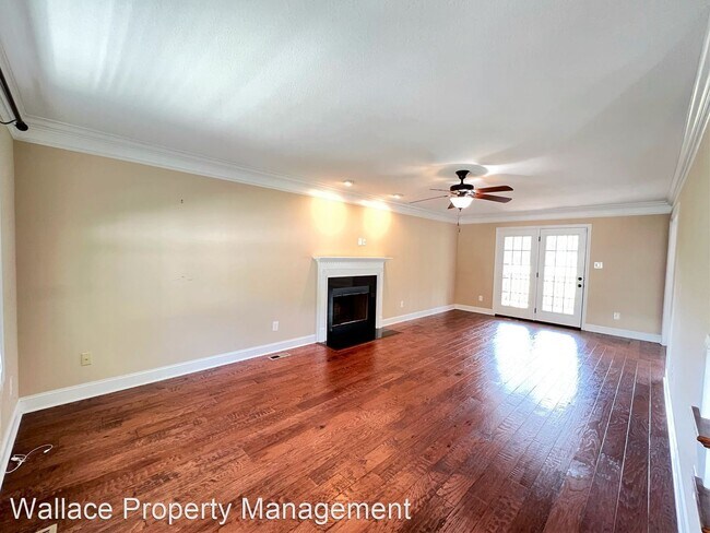 Foto del edificio - 3 br, 2.5 bath House - 7629 Asher Lane