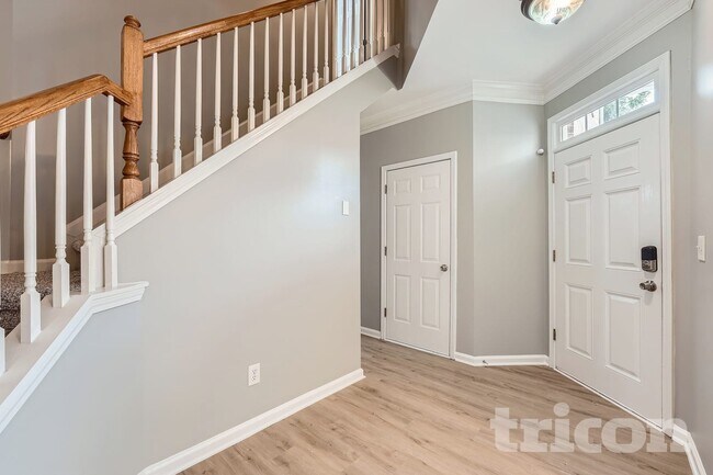 Foto del edificio - 2242 Rosemoore Walk NE