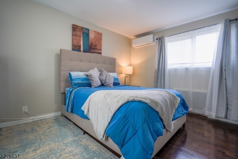 Foto principal - 454 Boyden Ave