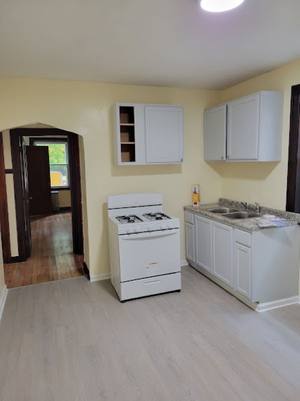 Foto del edificio - 8805 S Muskegon Ave