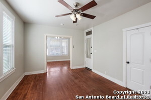 Building Photo - 227 E Woodlawn Ave