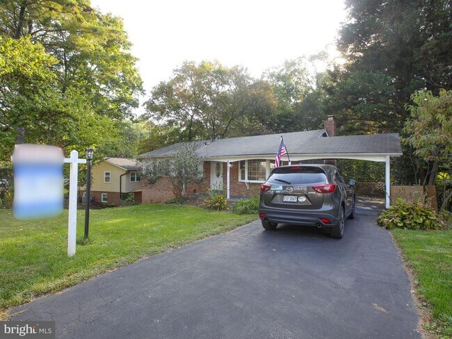 Foto del edificio - 4752 Carterwood Dr