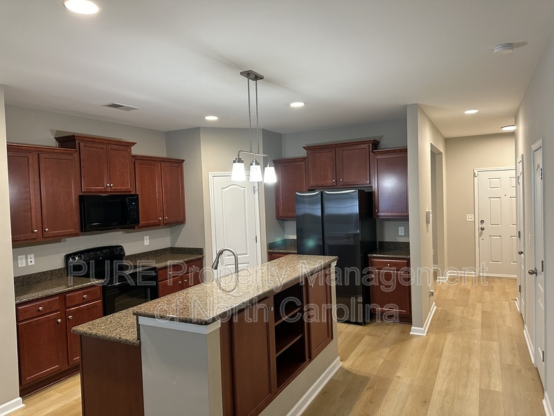 Foto principal - 9974 Evergreen Terrace Drive