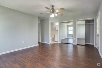 Building Photo - 205 Halladay St