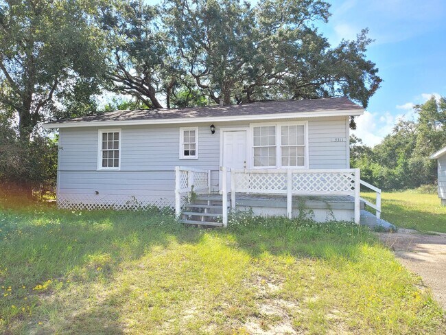 Building Photo - 3311 Reymarde St