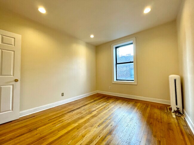 Foto del edificio - 647 W 169th St