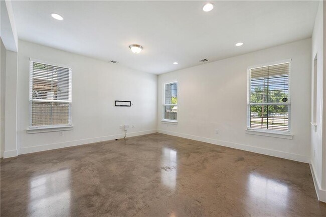 Building Photo - 1311 Fort Branch Blvd