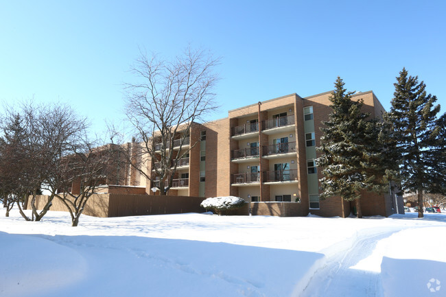 Foto del edificio - Elmwood Park Senior Apartments