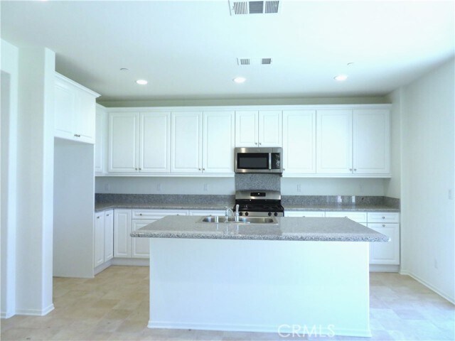 Building Photo - 29109 Sunforest