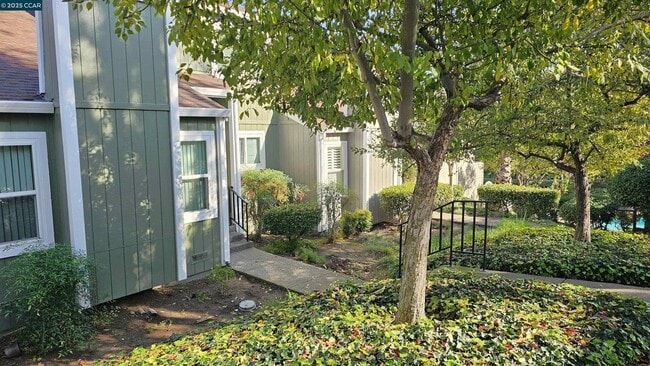 Foto del edificio - 347 Scottsdale Rd