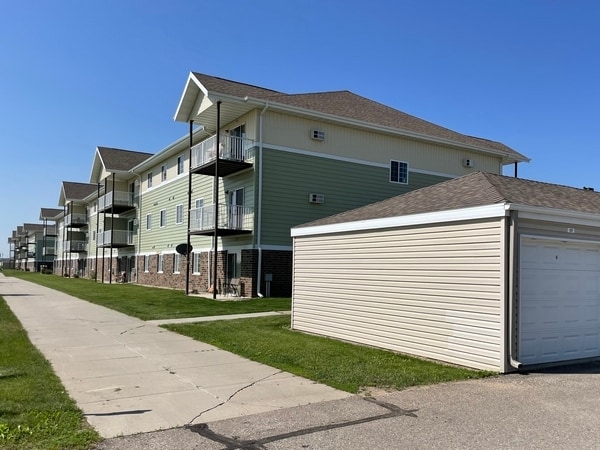 Building Photo - Minot Place Apartments