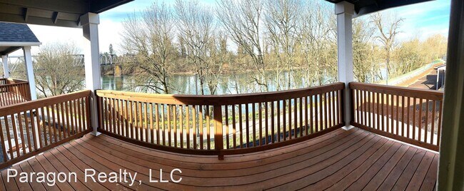 Foto del edificio - 3 br, 2.5 bath House - 873 Front Ave. NE