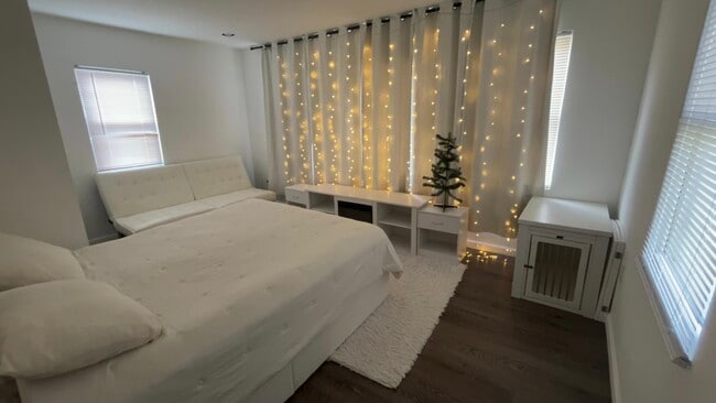 Foto del edificio - 10 Ells St