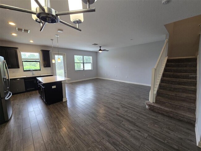 Building Photo - 1243 Sandwedge St