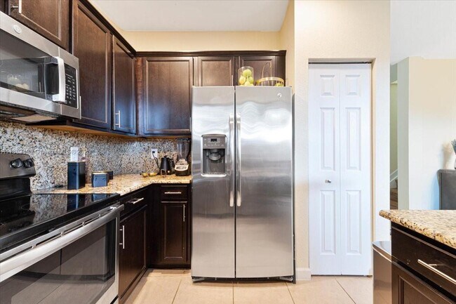 Foto del edificio - 12442 Emerald Creek Ct