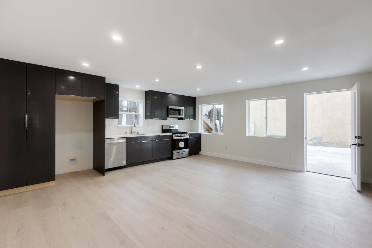 Foto principal - Modern Newly Built 2BD/2.5BA Unit with Lux...