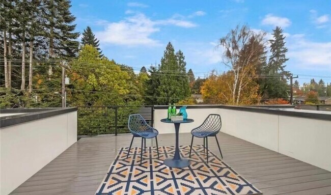 Foto del edificio - 13735 35th Ave NE