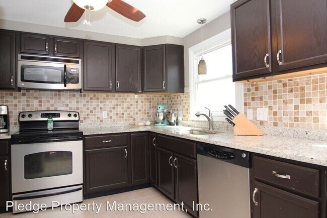 Foto del edificio - 3 br, 2 bath House - 53 Whittle St