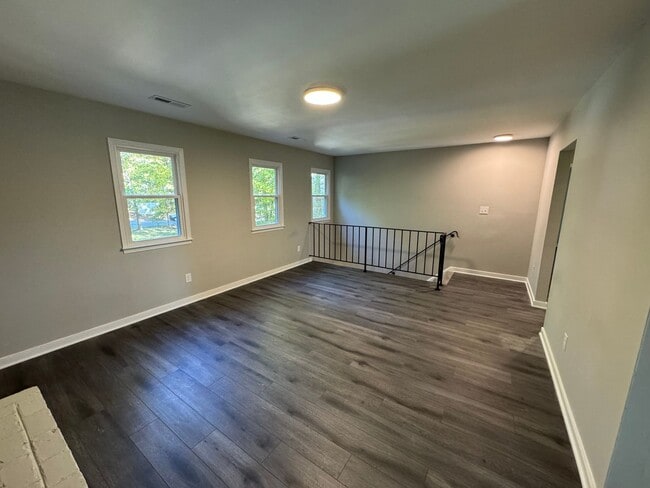 Building Photo - 1707 Choate Pl