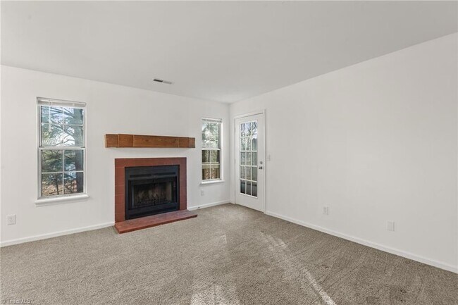 Foto del edificio - 4336 Edith Ln