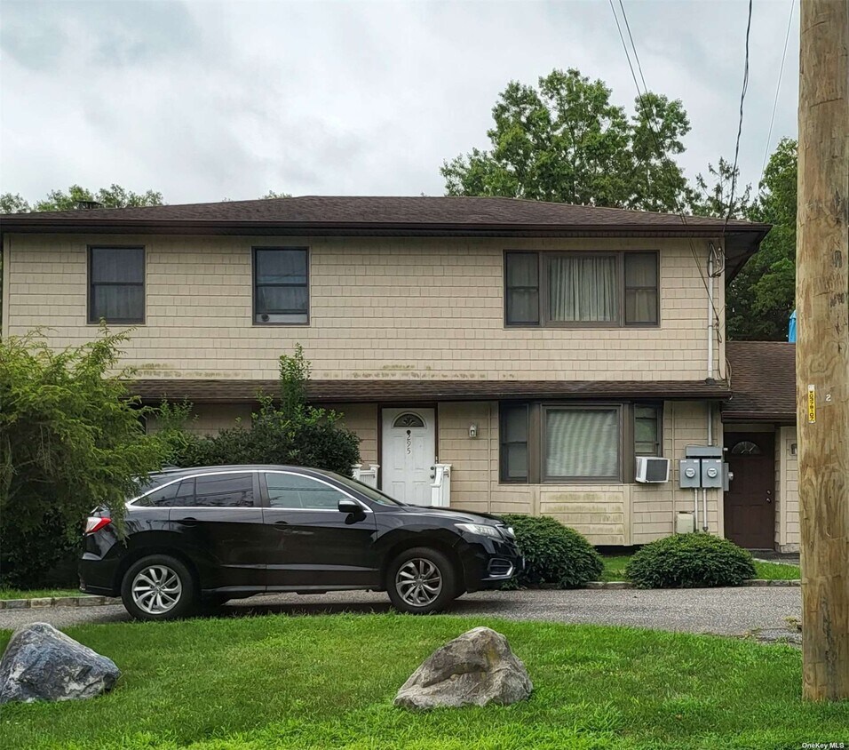 Primary Photo - 295 Concord St