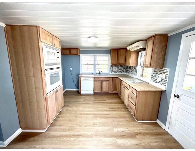 Foto del edificio - 286 Little Macedonia Rd NW