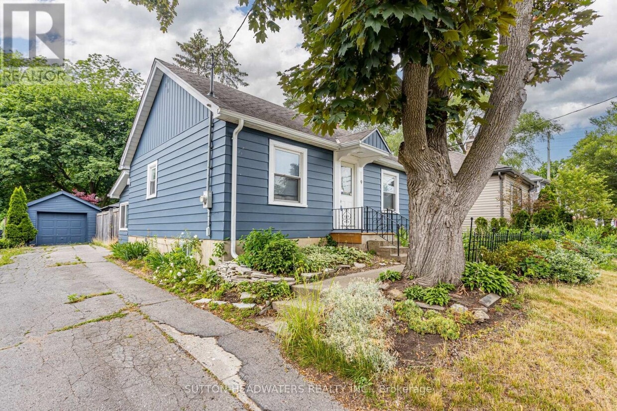 Primary Photo - 9 Forward Ave