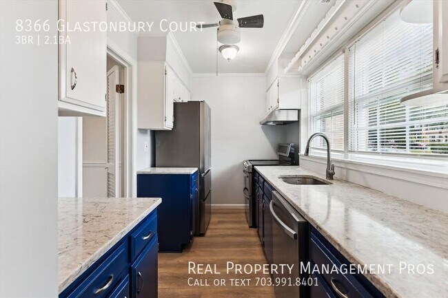 Building Photo - 8366 Glastonbury Ct