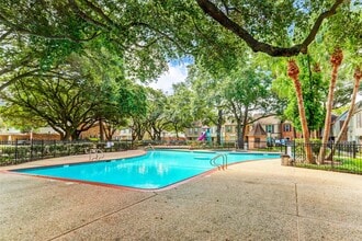 Building Photo - 13374 Trail Hollow Dr