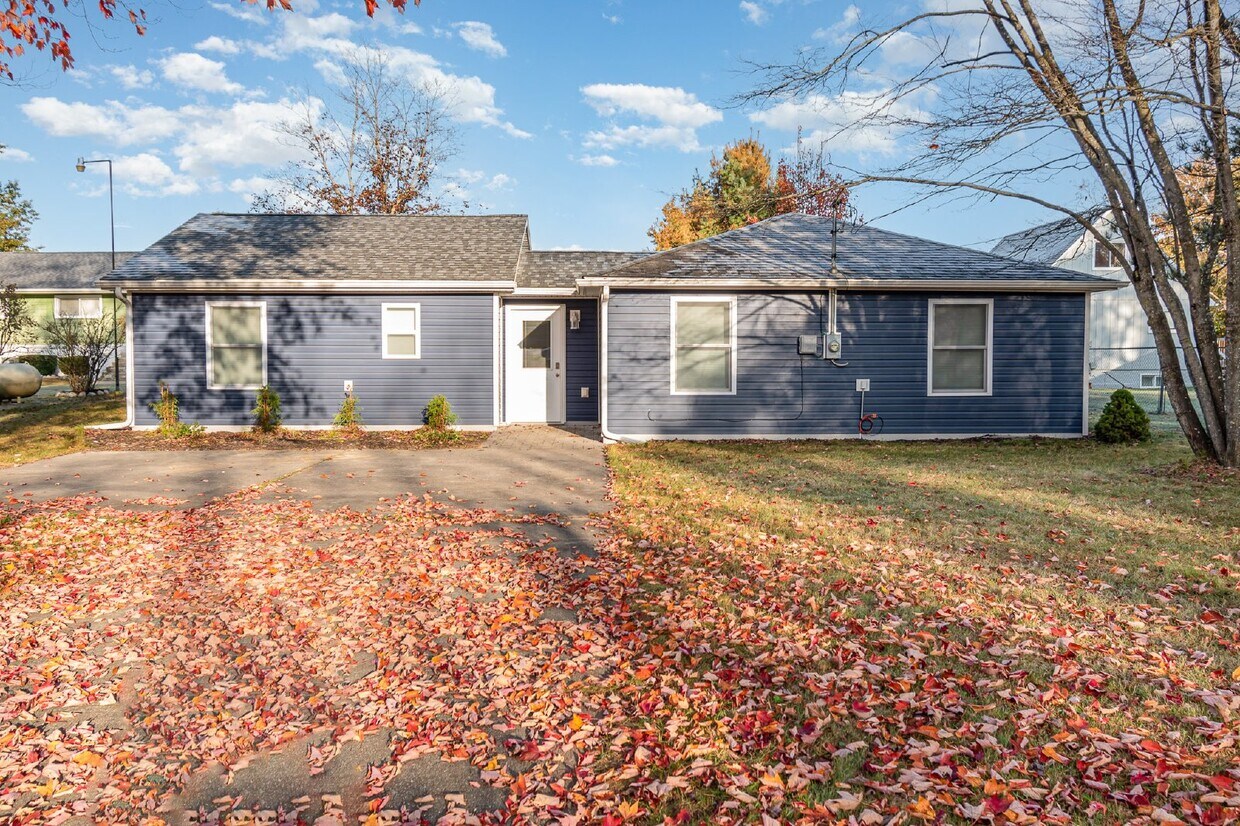 Primary Photo - Coming Soon! Charming 3-Bed Lakefront Rental Retreat - $1750/Month