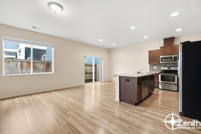 Photo - 1400 NE 85th Way Townhome