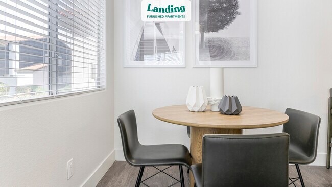 Foto del edificio - 540 W Horizon Ridge Pkwy
