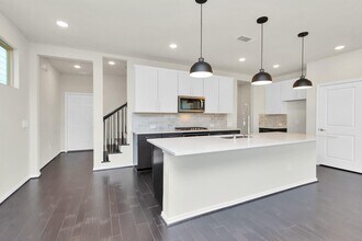 Building Photo - 10320 Marston Vineyard Dr