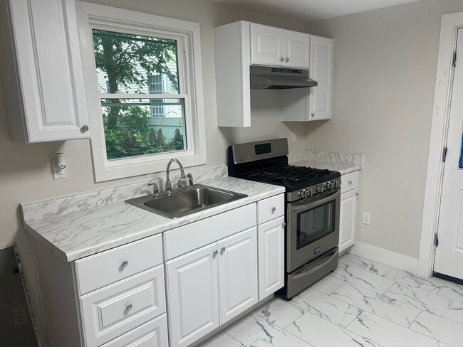 Fully renovated - 50 Herbert St