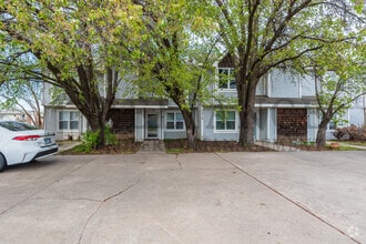 Building Photo - 7210 W Douglas Ave