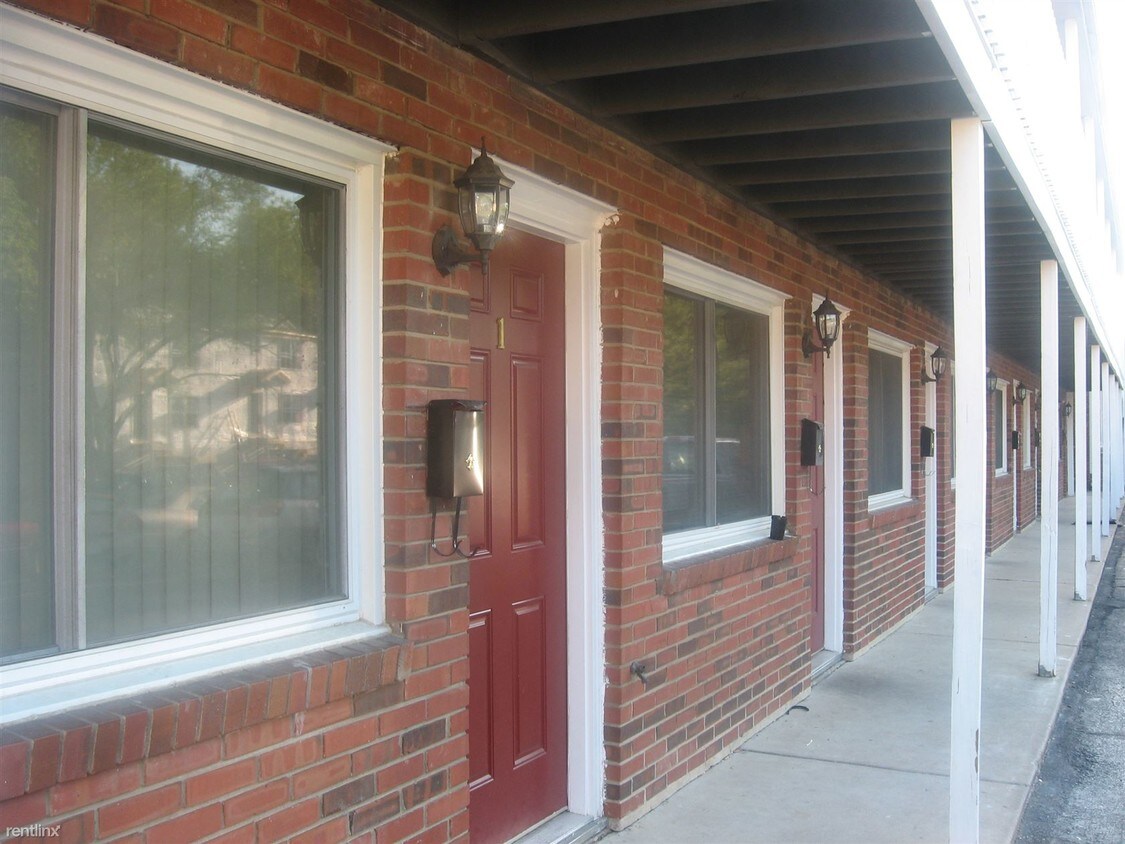 Primary Photo - 205 E 20th St
