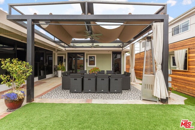 Building Photo - 1/2 Hill St