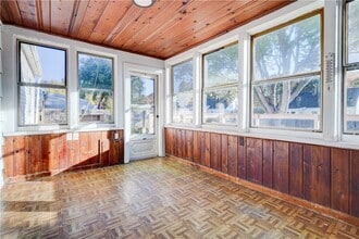 Building Photo - 100 Bleacker Rd