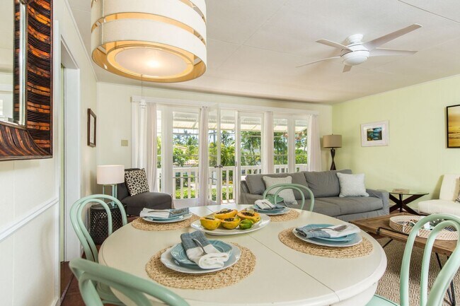 Foto del edificio - 3bd/2ba Beachy Charm Home w/Private Pool & Close Walk to beach. Lanikai Cottage