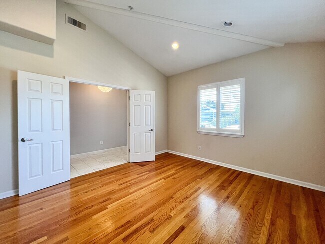Foto del edificio - Spacious 3 Bed/2.5 Bath House in Napa's So...