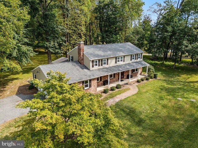 Building Photo - 2090 Union Hill Rd