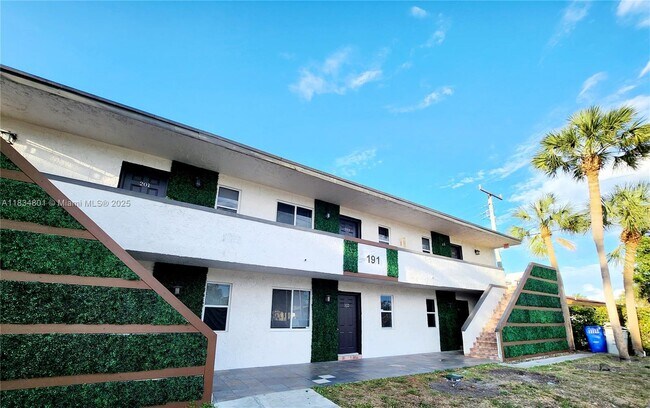 Foto del edificio - 191 SW 15th St