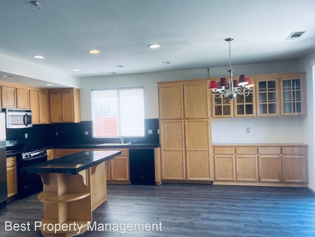 Foto del edificio - 4 br, 3 bath House - 1843 Crown Peak Way