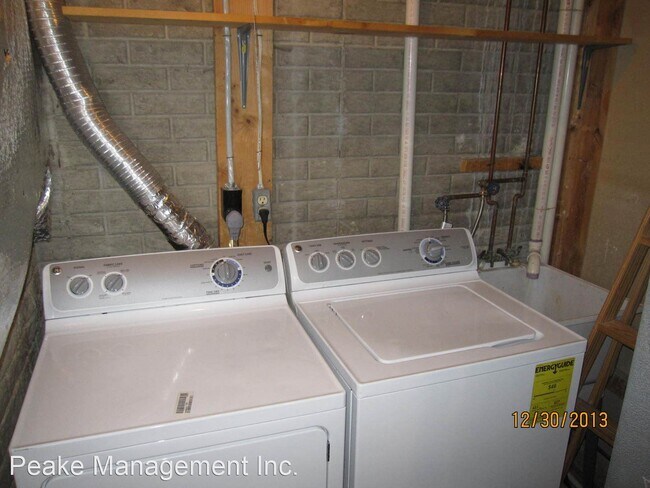 Foto del edificio - 2 br, 3 bath House - 541 Colecroft Ct.