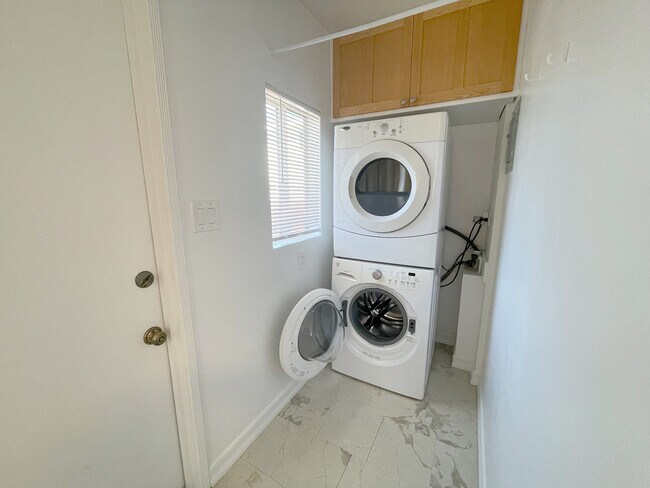 Foto del edificio - 326 S Freeman St