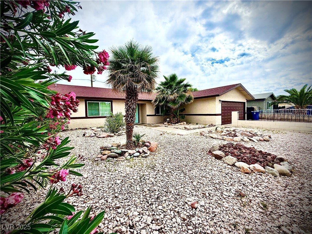 Foto principal - 4881 E Imperial Ave
